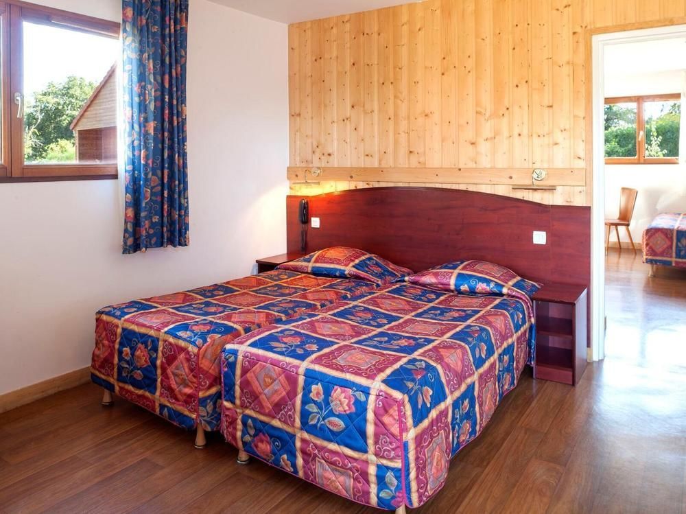 Le Chalet De La Foret Hotel 3 Etoiles Et Restaurant Vierzon Luaran gambar
